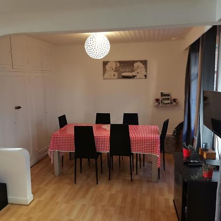 Big Ground Floor 2 Bedrooms Flat In A Quiet Building & Neighborghood مارسيليا المظهر الخارجي الصورة