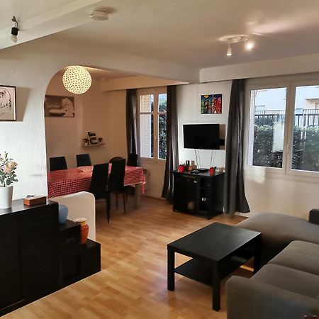 Big Ground Floor 2 Bedrooms Flat In A Quiet Building & Neighborghood مارسيليا المظهر الخارجي الصورة